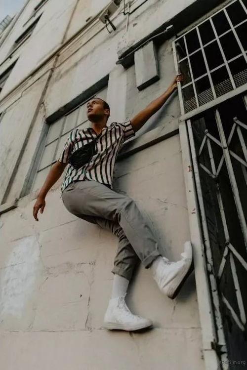 欧美酷酷拍照姿势蹲下视频,欧美街头酷炫蹲拍姿势大揭秘