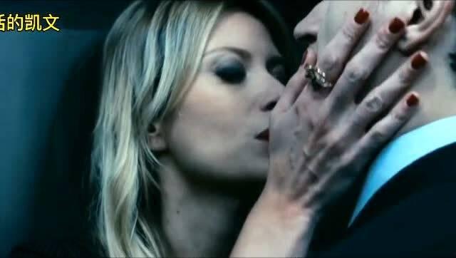 欧美电梯美女视频,瞬间捕捉的性感瞬间