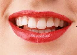 欧美美女咬嘴唇视频,性感魅力一触即发