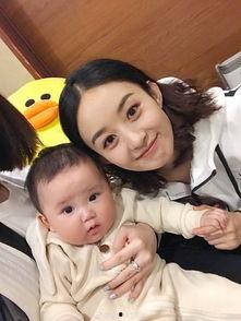 欧美带娃合照高清视频,高清带娃合照背后的温馨瞬间